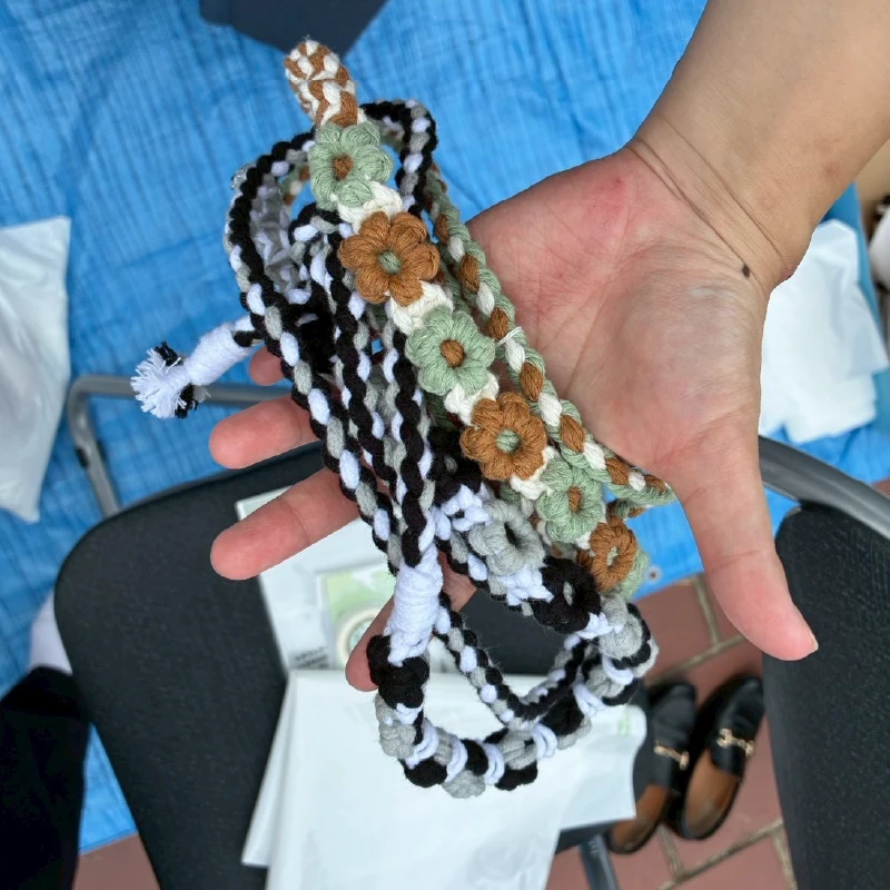 マクラメの手作り壁飾り